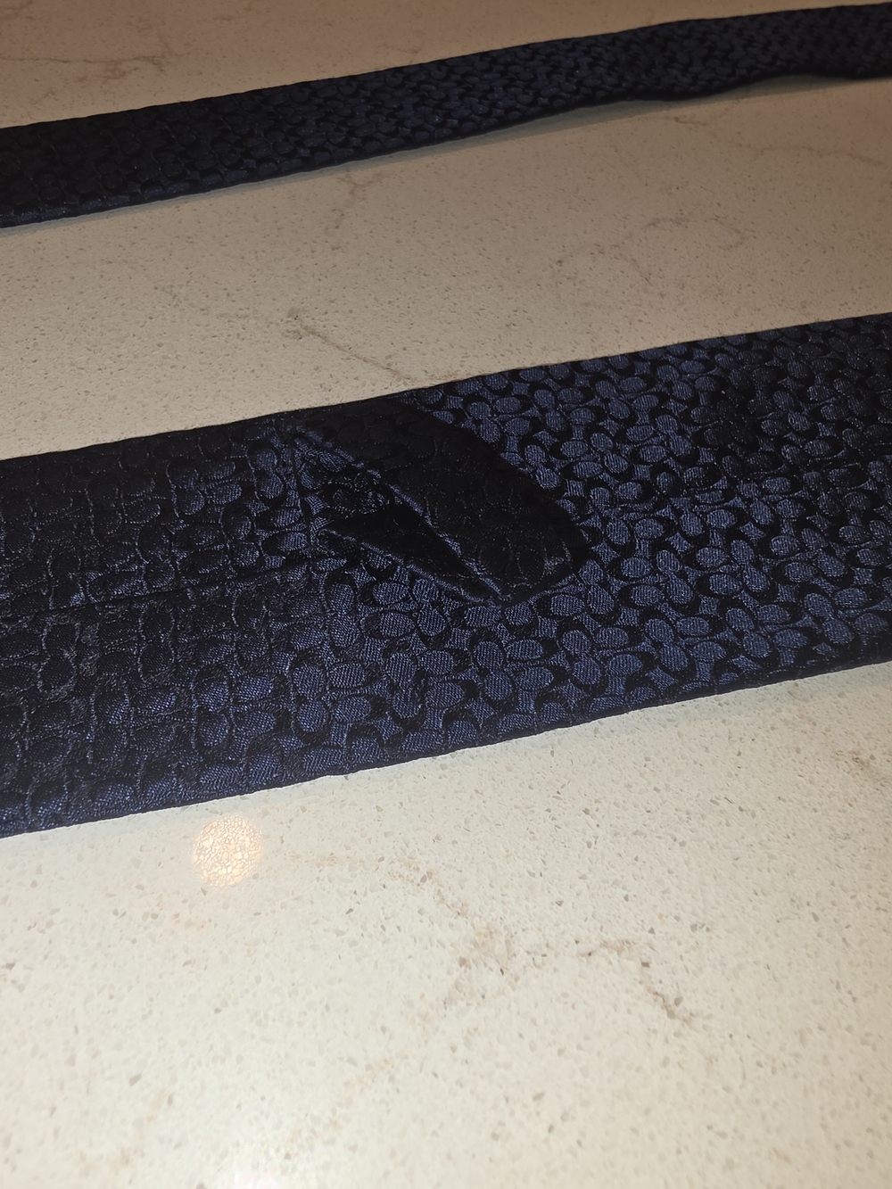 Coach 100% Silk Mens Tie - Navy Blue - Picture 6 of 7